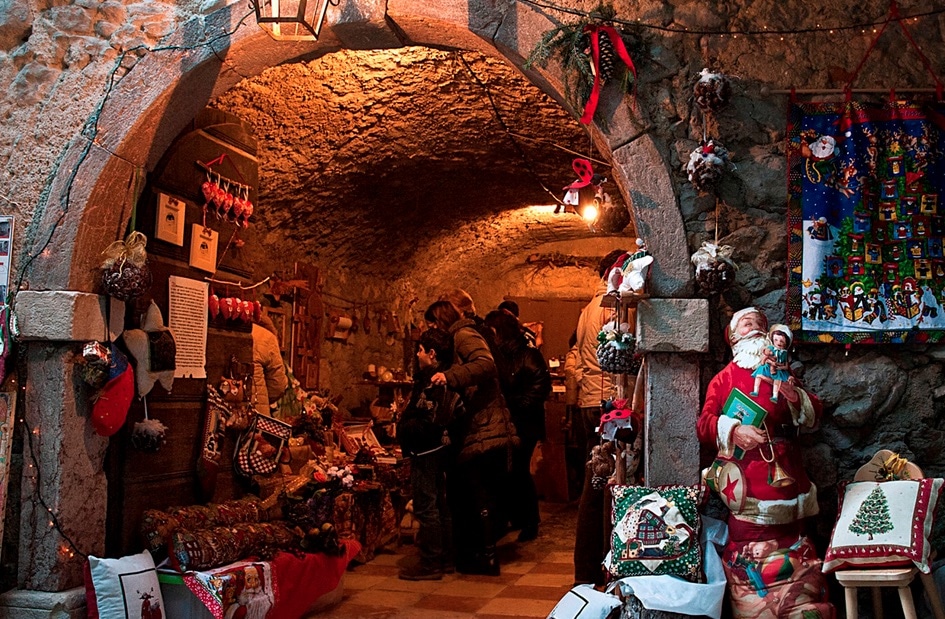 Quarto Giorno - Mercatino Rango - Pranzo Medioevale